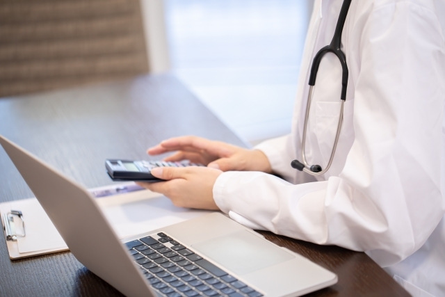 医療関係者の皆様へ